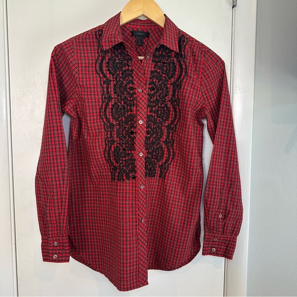 J. Crew Women's Boy Shirt. Embroidered Plaid. Size: 0.
Button Down Blouse. Red. - Picture 1 of 6